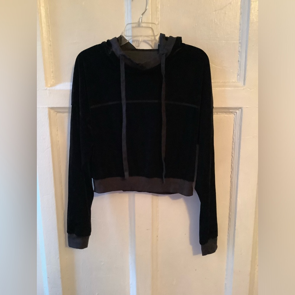 ALO Ladies Hoodie